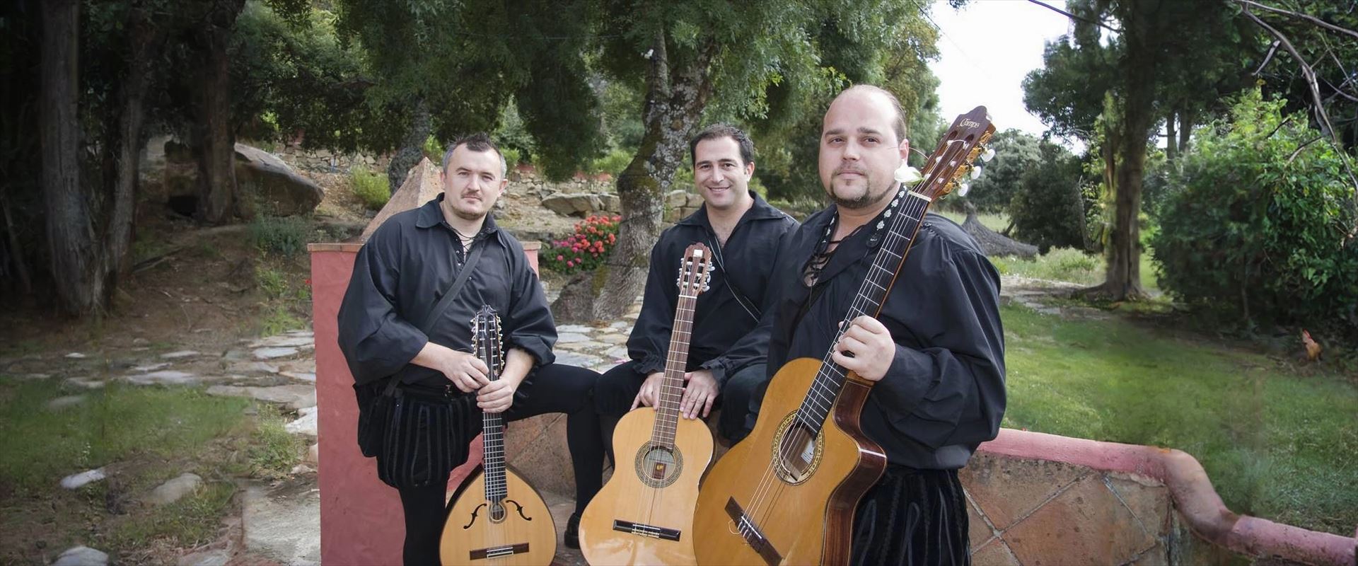 Foto de grupo de la tuna al completo